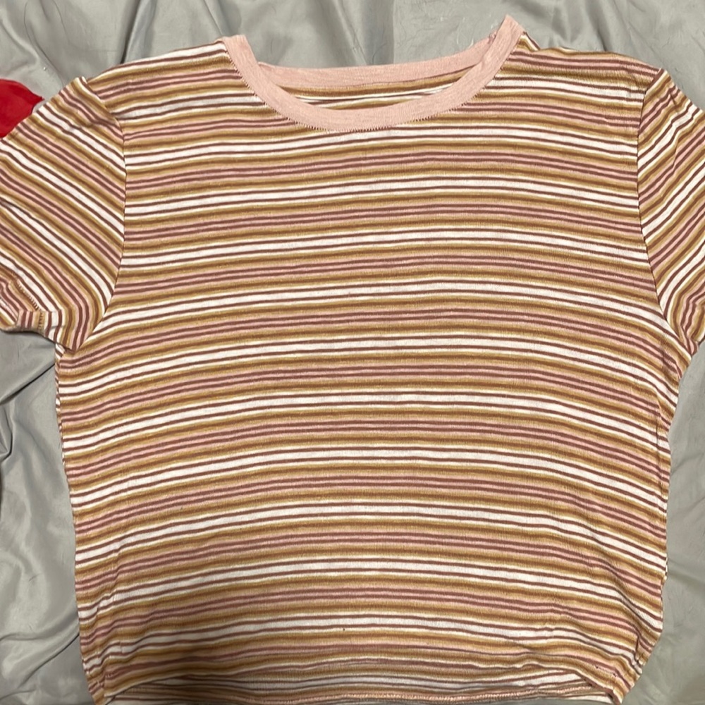 American Eagle flowy shirt